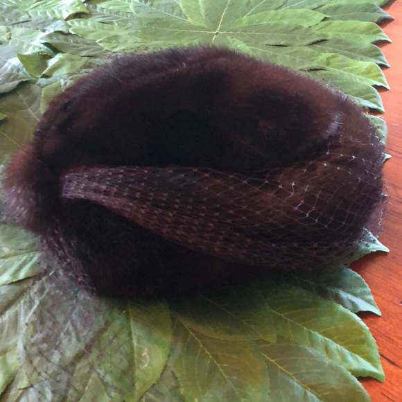 Vintage Brown Mink Hat - Picture 2 of 3